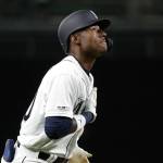 Lewis, Seager homer as Mariners rally past Reds