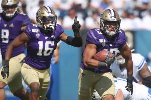 No. 22 Washington clicks in all phases, dominates BYU