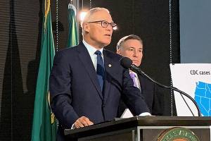 Mystery illnesses spur Inslee to ban flavored vape products