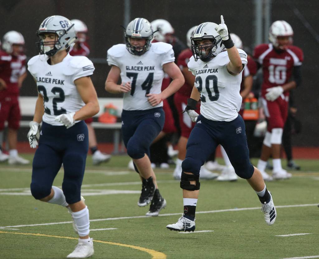 Glacier Peak took on Cascade in football at Everett Memorial Stadium on Friday, Oct. 4, 2019 in Everett, Wash. (Andy Bronson / The Herald)