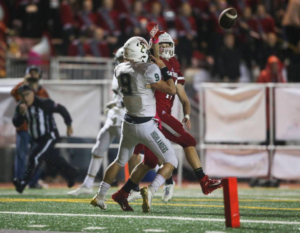 Shorecrest beat Snohomish 36-35 at Veterans Stadium at Snohomish High School on Friday, Oct. 4, 2019 in Snohomish, Wash. (Andy Bronson / The Herald)