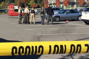 Man in critical condition after shooting in Lynnwood