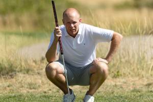 Everett native not ready to walk away from competitive golf