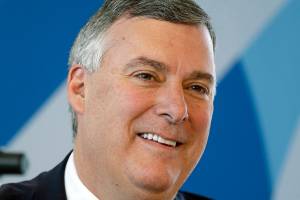 Boeing replaces executive who oversaw 737 Max, other planes