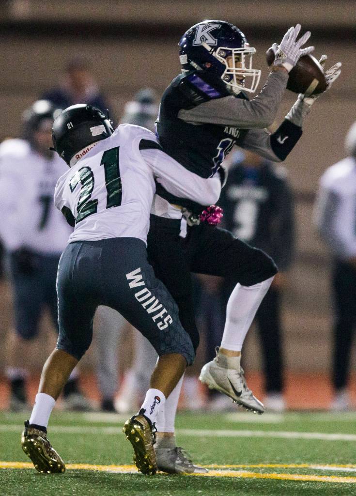 Kamiaks Wesley Garrett makes a catch during the game on Nov. 1, 2019 in Everett, Wash. (Olivia Vanni / The Herald)