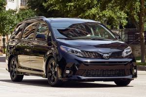 Toyota Sienna minivan is a roomy, reliable people-hauler