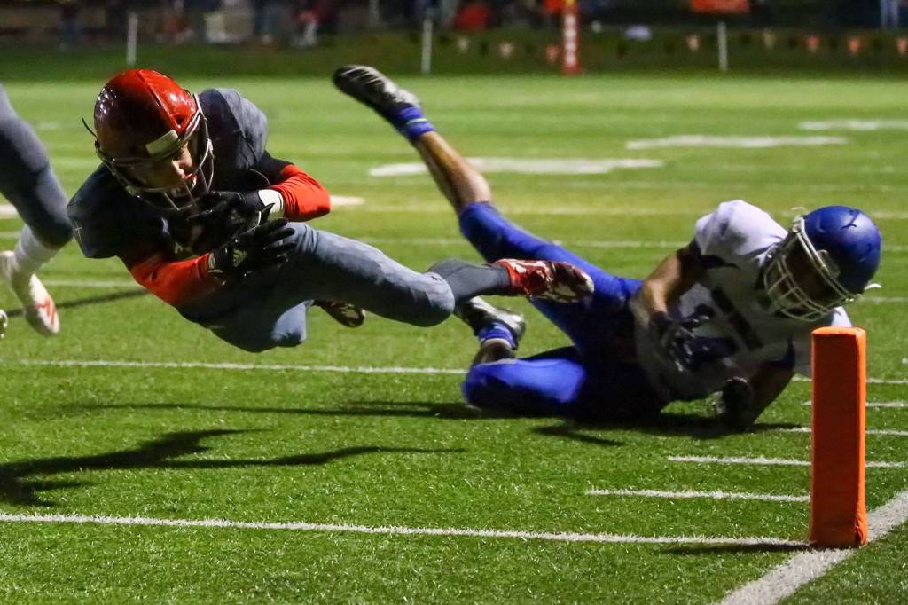 Archbishop Murphy advances over Sedro-Woolley, 23-6, Friday night at Archbishop Murphy High School in Everett on November 8, 2019. (Kevin Clark / The Herald)