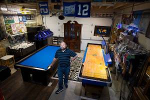 Marysville sports fan turns his garage into a game room