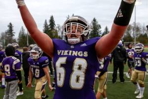 WSU-bound lineman’s return provides added boost for Lake Stevens