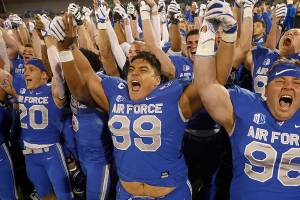 Area college football players going bowling