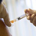 A nurse administers a flu shot in Princeton, Illinois, in 2017. (Daniel Acker/Bloomberg)