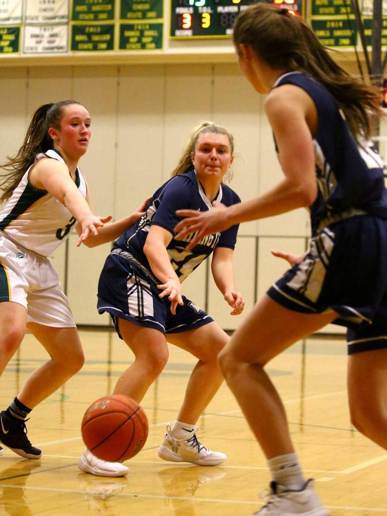 Shorecrest defeated Arlington, 58-43, Friday night at Shorecrest High in Shoreline on December 20, 2019. (Kevin Clark / The Herald)