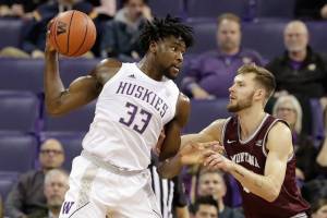 Analysis: UW men need to find help for Stewart