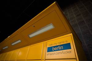 Amazon names its big, yellow lockers: Call me Iggy