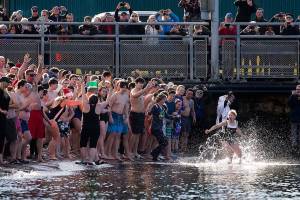 47-degree Polar Plunge: ‘Something crazy’ to start the decade