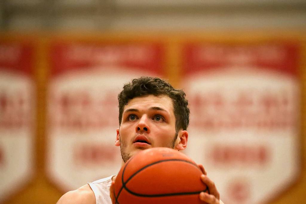 Everett Community Colleges Bobby Martin gets set to take a free throw during a Jan. 2 game against Pierce at the Walt Price Student Fitness Center in Everett. (Kevin Clark / The Herald)