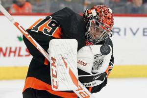 Commentary: Flyers need Hart to overcome growing pains