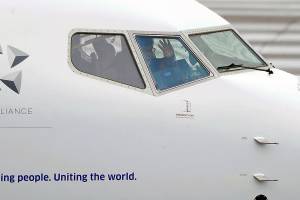 Boeing training pilots ask to decertify union