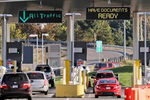 DHS reviewing reports of Iranian-Americans delayed at border