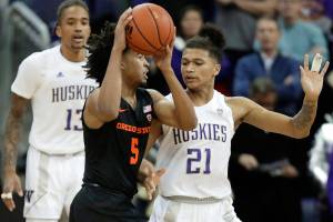 Battle steps up big in UW’s win over Oregon State
