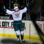 Cole Fonstad dazzles as Silvertips beat the Chiefs, 4-1