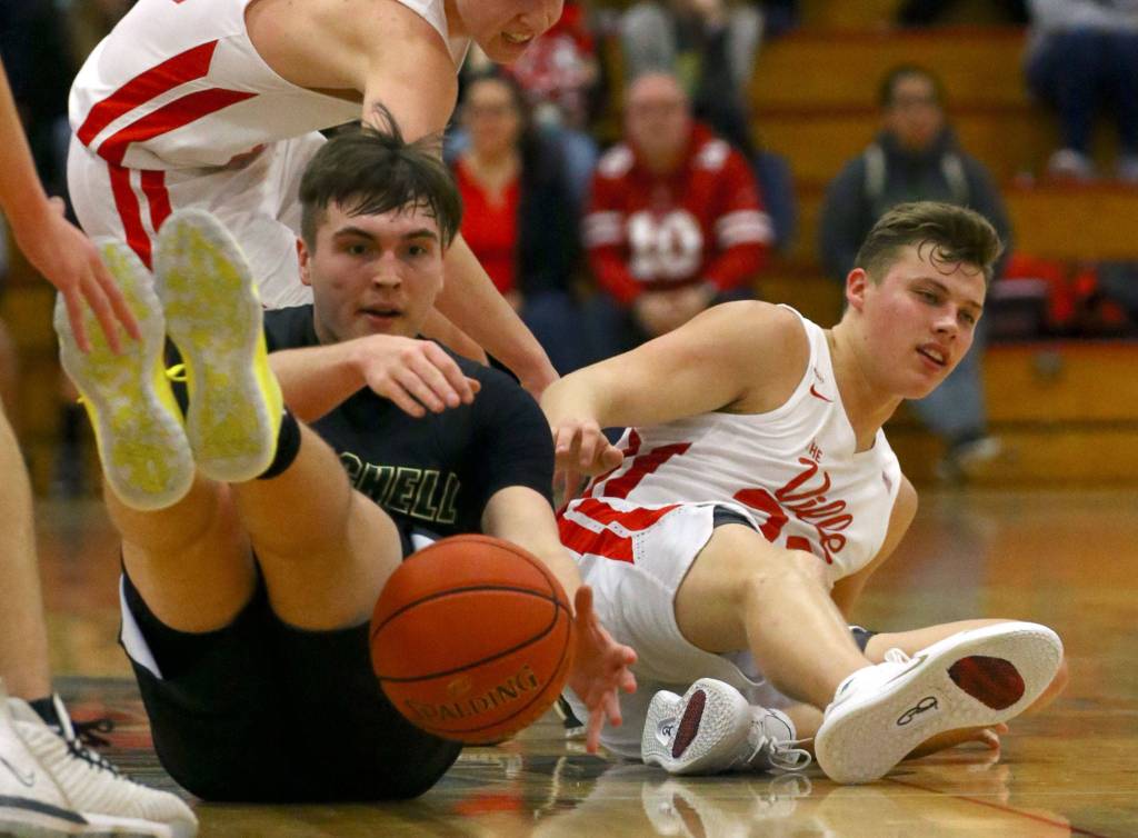 Marysville Pilchuck beat visiting Marysville Getchell, 61-57, on Friday evening at Marysville Pilchuck High School. (Kevin Clark / The Herald)