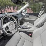 2020 Volvo XC90 T8 E-AWD: safety, luxury in an SUV