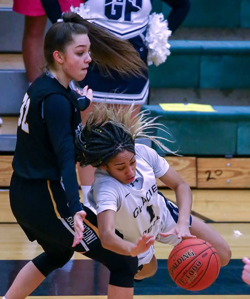 Glacier Peak defeated Inglemoor, 63-45, in a Wes-King Bi-District Tournament game Tuesday evening at Jackson High School in Mill Creek. (Kevin Clark / The Herald)