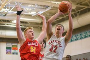 Kamiakin big man proves too much for MP in regional loss