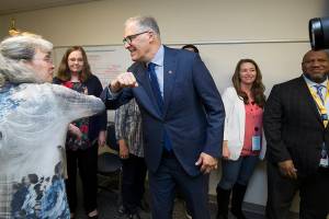 Local, federal leaders scramble to expand COVID-19 testing