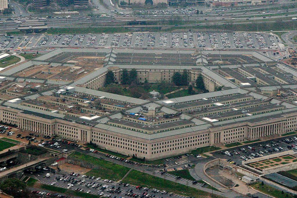 Pentagon reconsiders Microsoft contract after Amazon protest