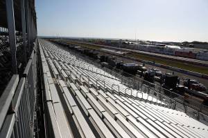 NASCAR, IndyCar call off racing due to virus concerns