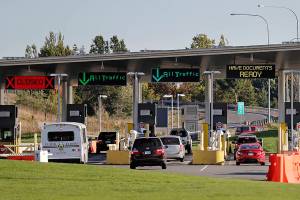 Trump: US, Canada to close border to nonessential travel