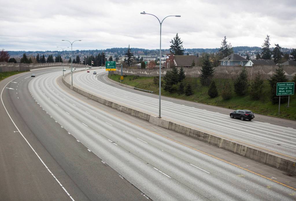A view of I-5 northbound and southbound lanes from 23rd Street at 4 p.m. on Saturday, March 28, in Everett. (Olivia Vanni / The Herald)