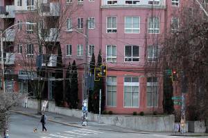 Inslee expands moratorium on evictions, freezes rent hikes