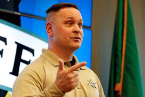 Prosecutor says he won’t defend sheriff against recall effort