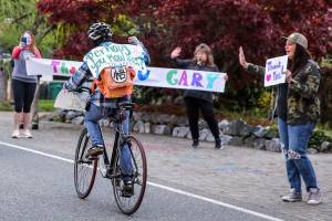 Everybody knows Gary, a QFC checker on the front lines