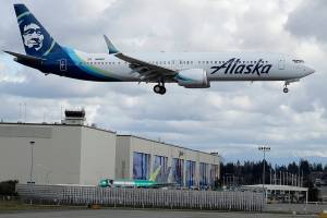 Alaska Airlines to require passengers to wear masks