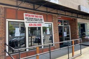 Inslee changes course, says diners won’t have to sign in