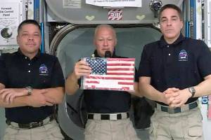 SpaceX captures the flag, beating Boeing in cosmic contest