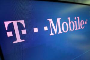 FCC calls hours-long T-Mobile service outage ‘unacceptable’