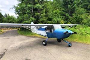 Small plane makes emergency landing on US Highway 101