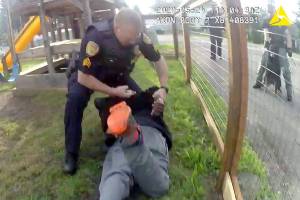 ‘I can’t breathe’: Video shows Black man pinned by Everett cop