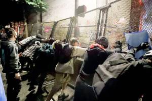 Portland protesters breach fence around federal courthouse