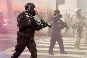 Mayors want U.S. agents blocked from Portland and Seattle