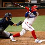 Rangers halt M’s brief 2-game win streak