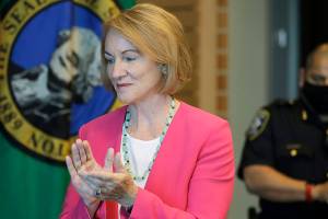 Seattle mayor to veto city council’s police department cuts