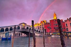 Romantic Venice with the Rialto Bridge. (Dominic Arizona Bonuccelli, Rick Steves Europe)