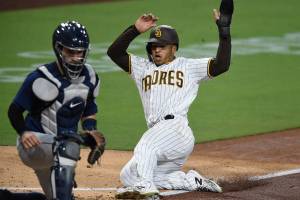 Homesick M’s fall to Padres for 4th straight defeat