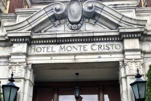 A printed note on letterhead taped crookedly on the front door informs the Monte Cristo Ballroom in downtown Everett is closed on Oct. 15, 2019. “We regret to inform you that as of today, we will no longer be doing business … This includes all weddings we have scheduled now through 2021,” it reads. (Andrea Brown / The Daily Herald)